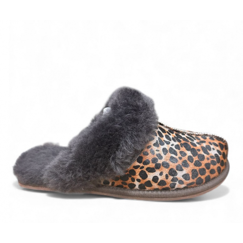 Ugg Slippers  Caspian